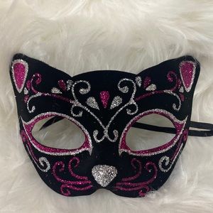 NWOT CAT MASK. MEOW ADULT COSTUME